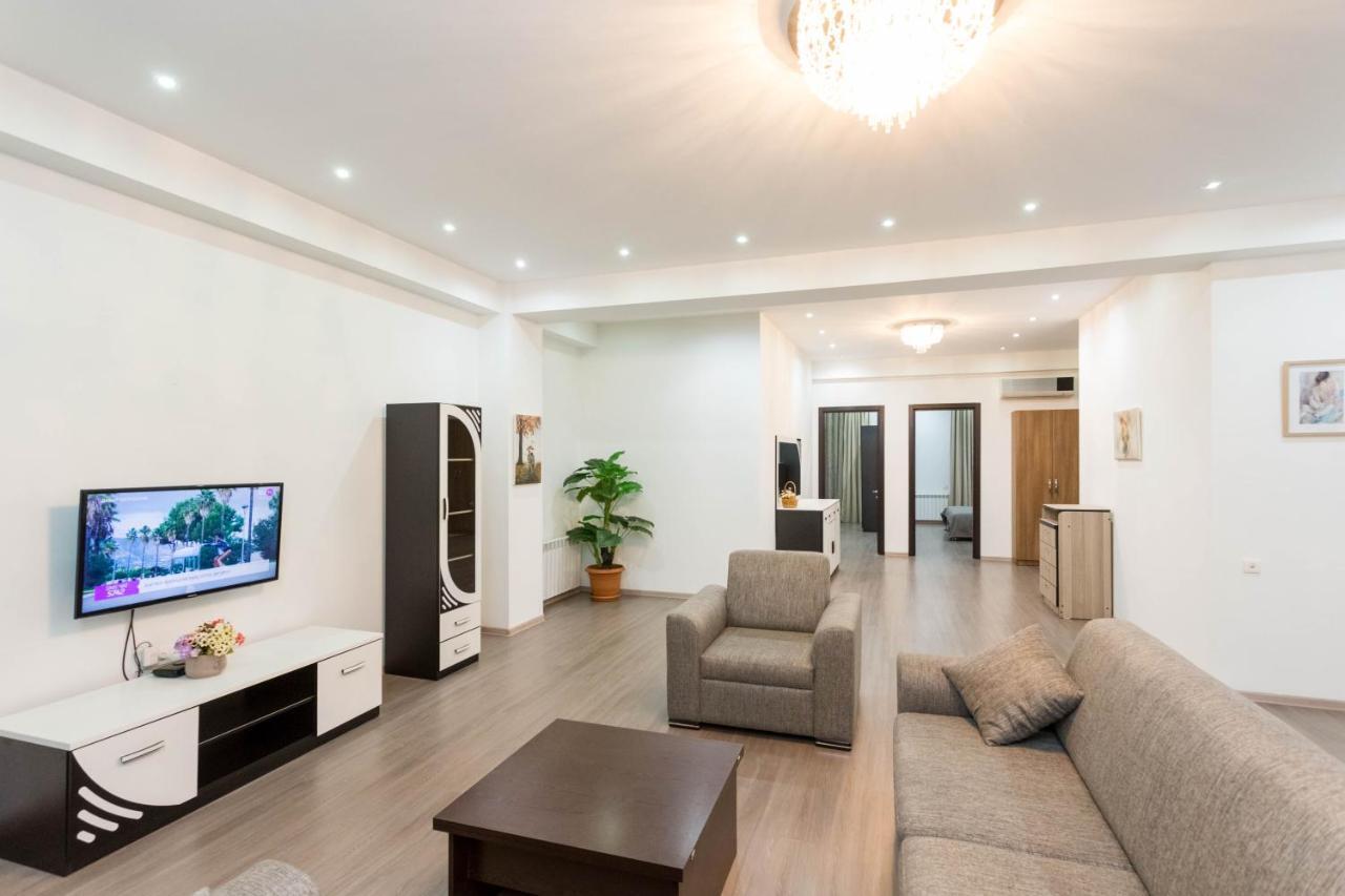 Tbilisi Sweet Home Apartment Екстер'єр фото